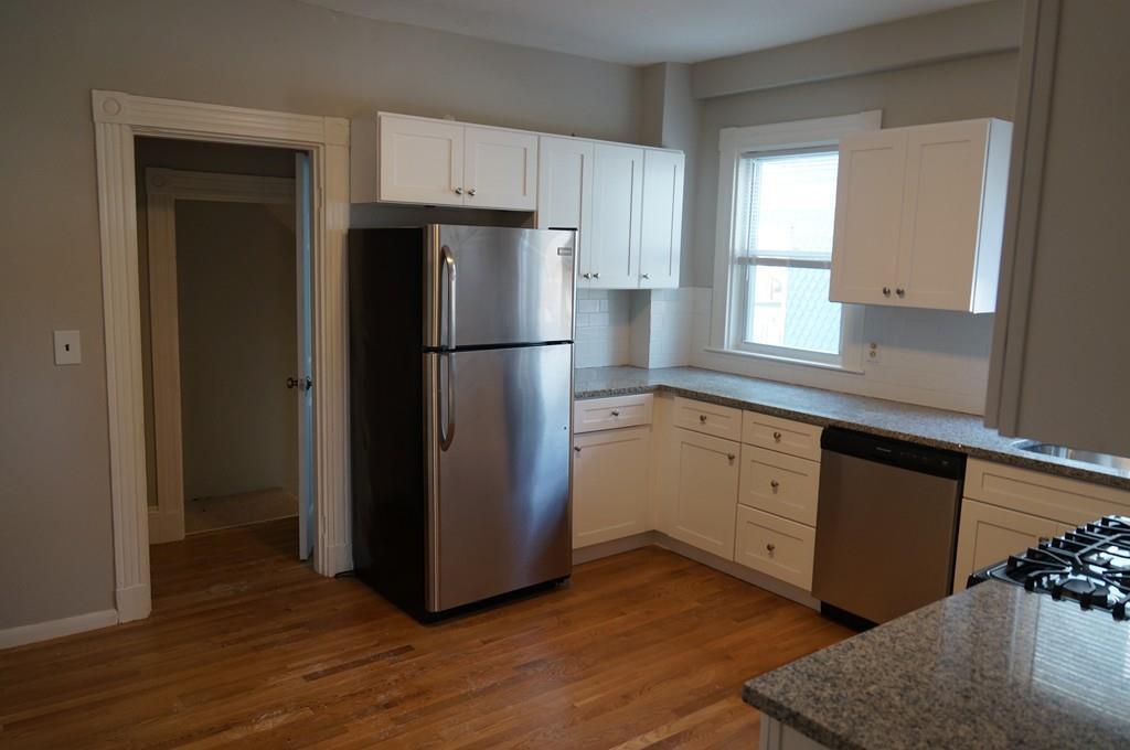 79 Waldeck St - Photo 1
