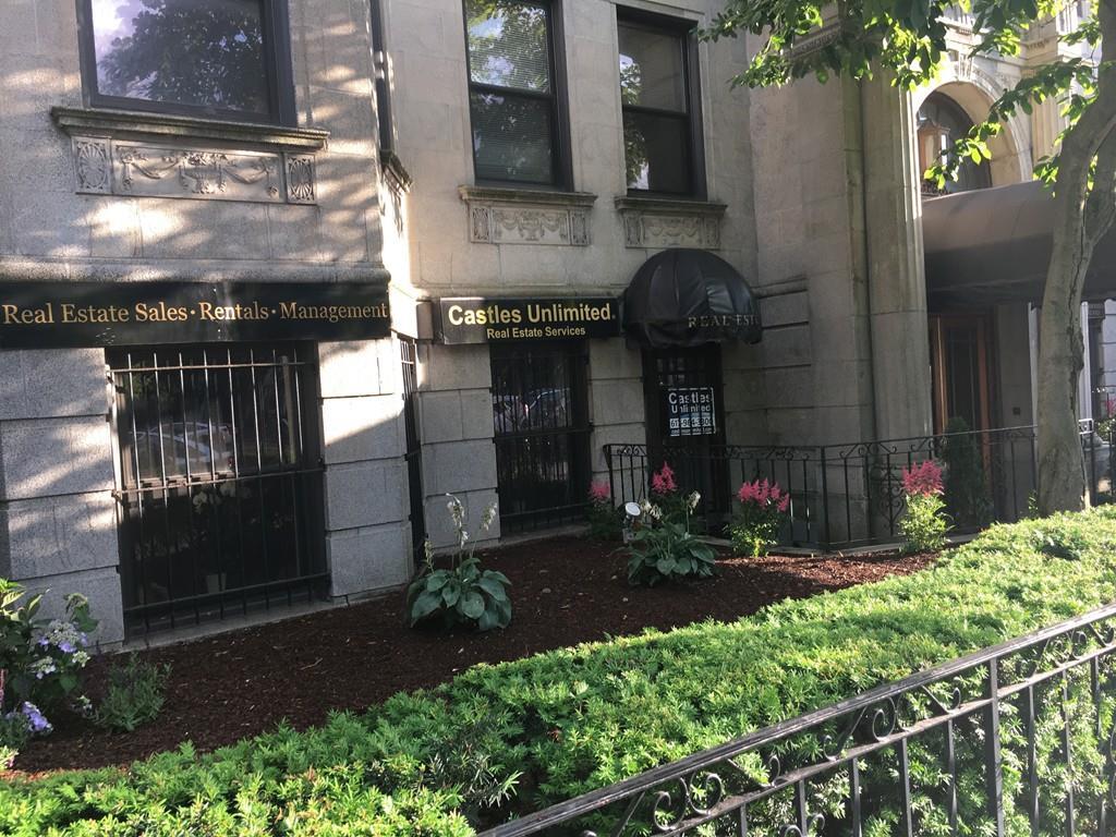466 Commonwealth Ave - Photo 1