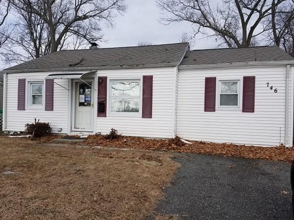 746 Prospect St - Photo 1