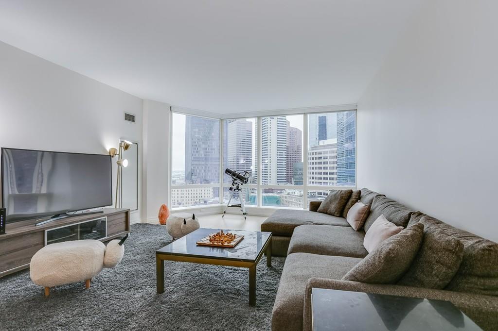 1 Franklin St - Photo 1