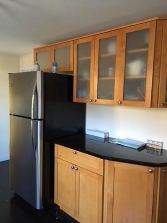 467 Ferry St - Photo 1