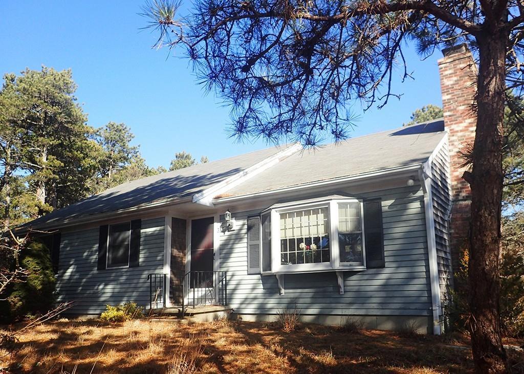 3 Helens Way - Photo 1