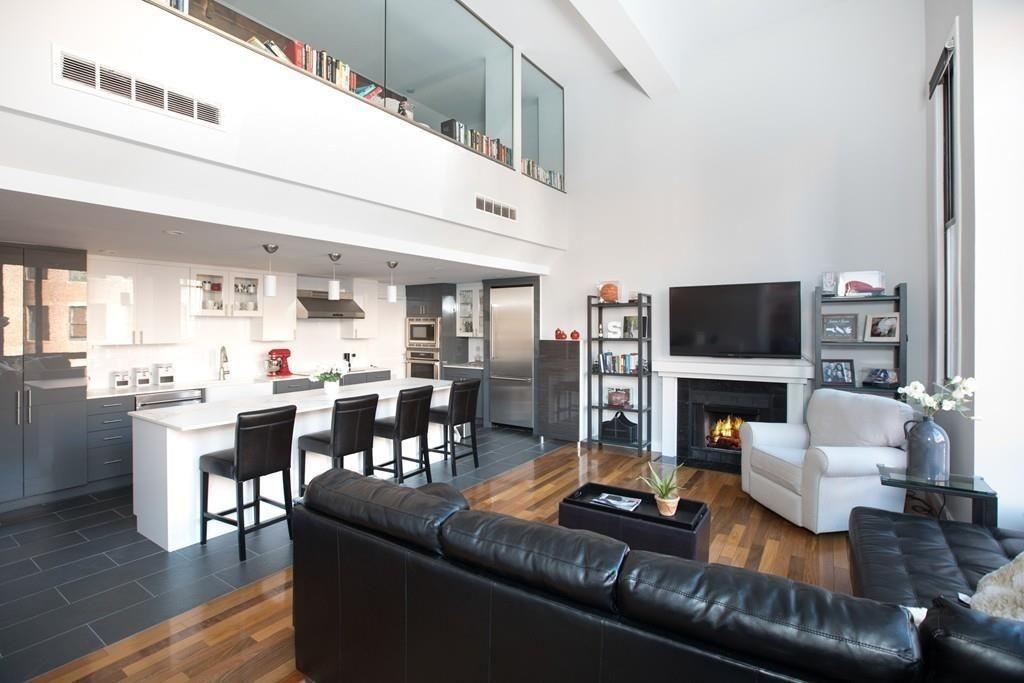 201 Newbury Street - Photo 1