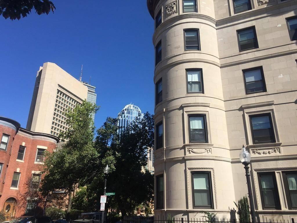 150 Saint Botolph - Photo 1