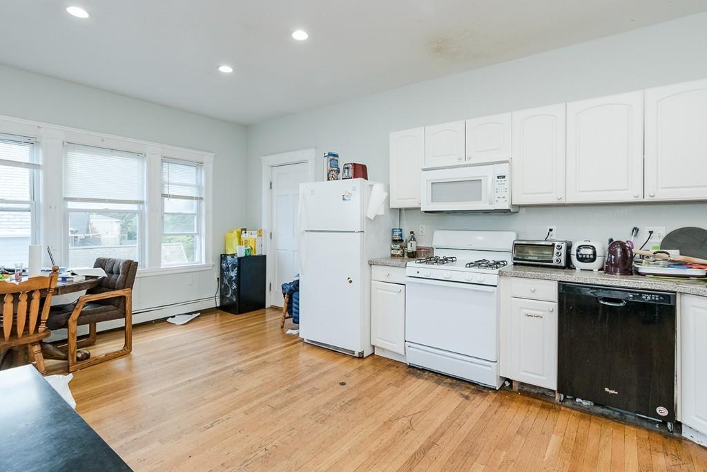 62 Algonquin Road - Photo 1