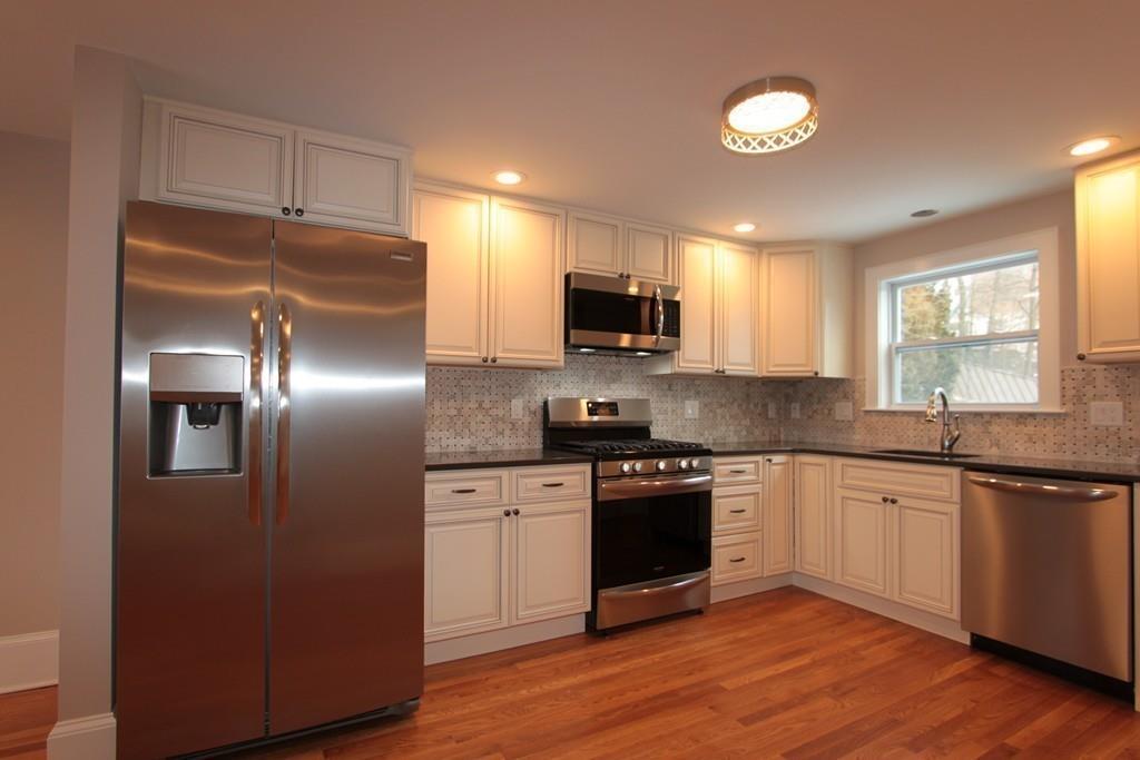 15 Deane Ave - Photo 1