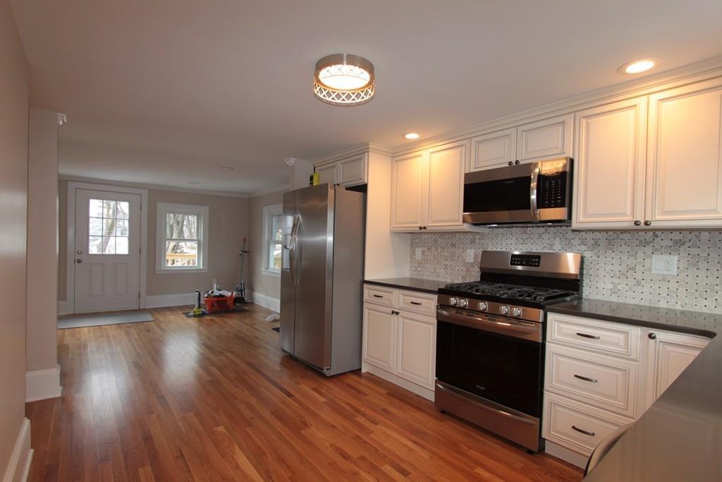 15 Deane Ave - Photo 1