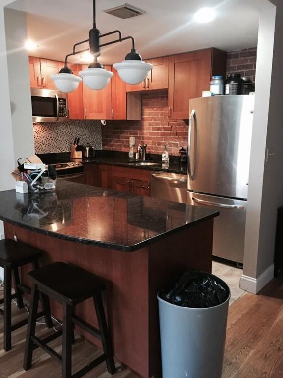 102 Gainsborough St - Photo 1