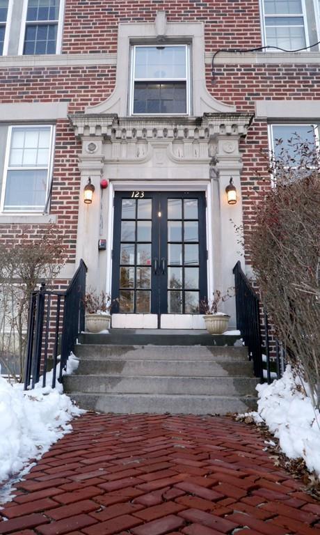 123 South St - Photo 1