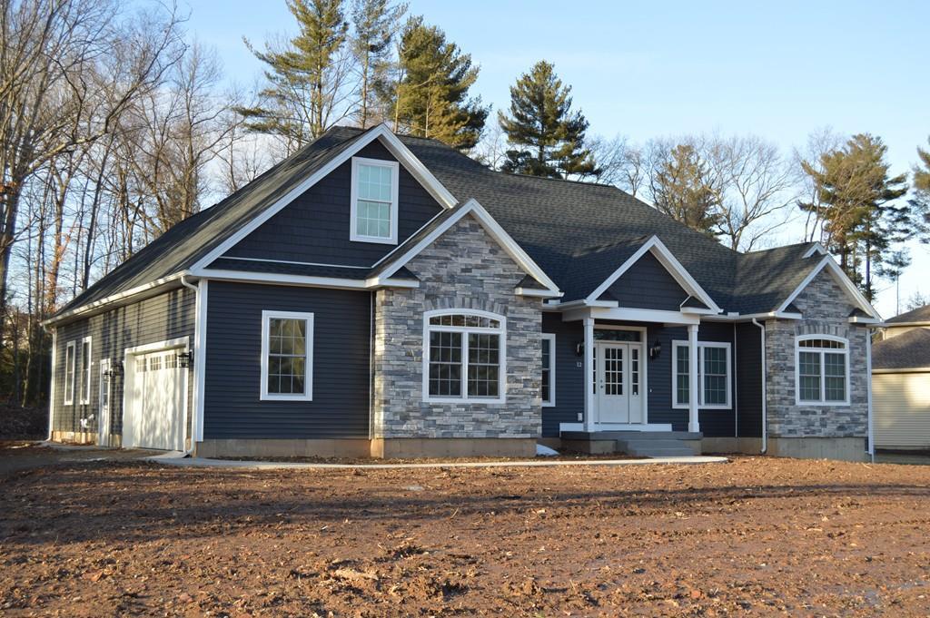 12 Pondview Dr - Photo 1