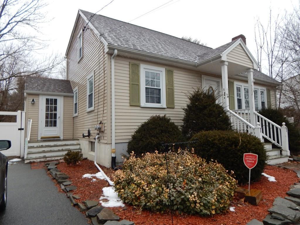 314 N Bedford St - Photo 1