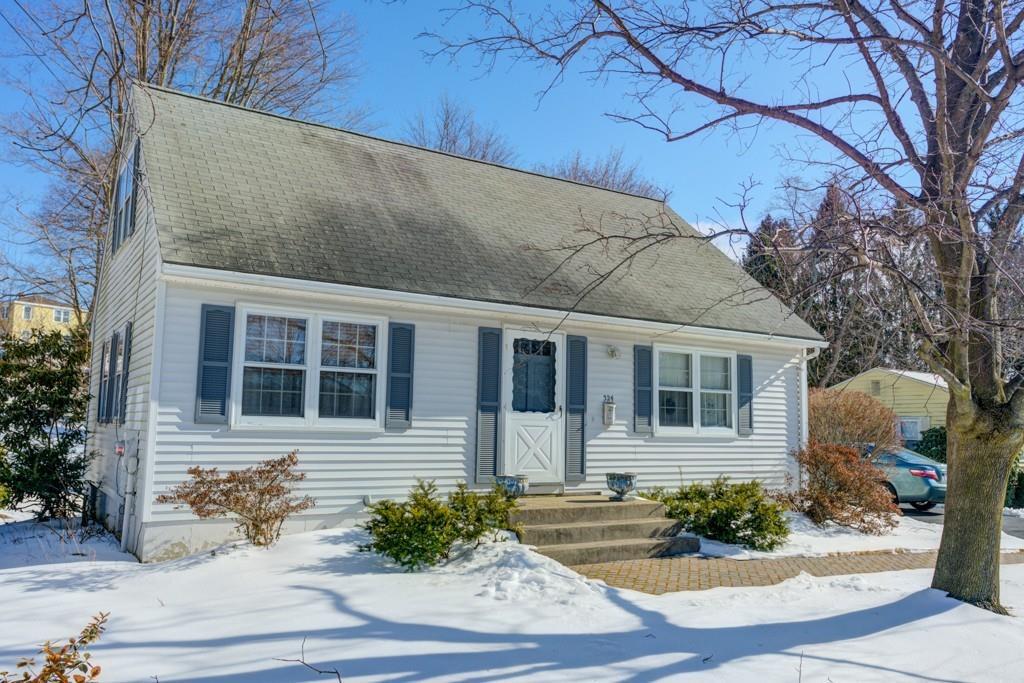 324 Homestead Ave - Photo 1