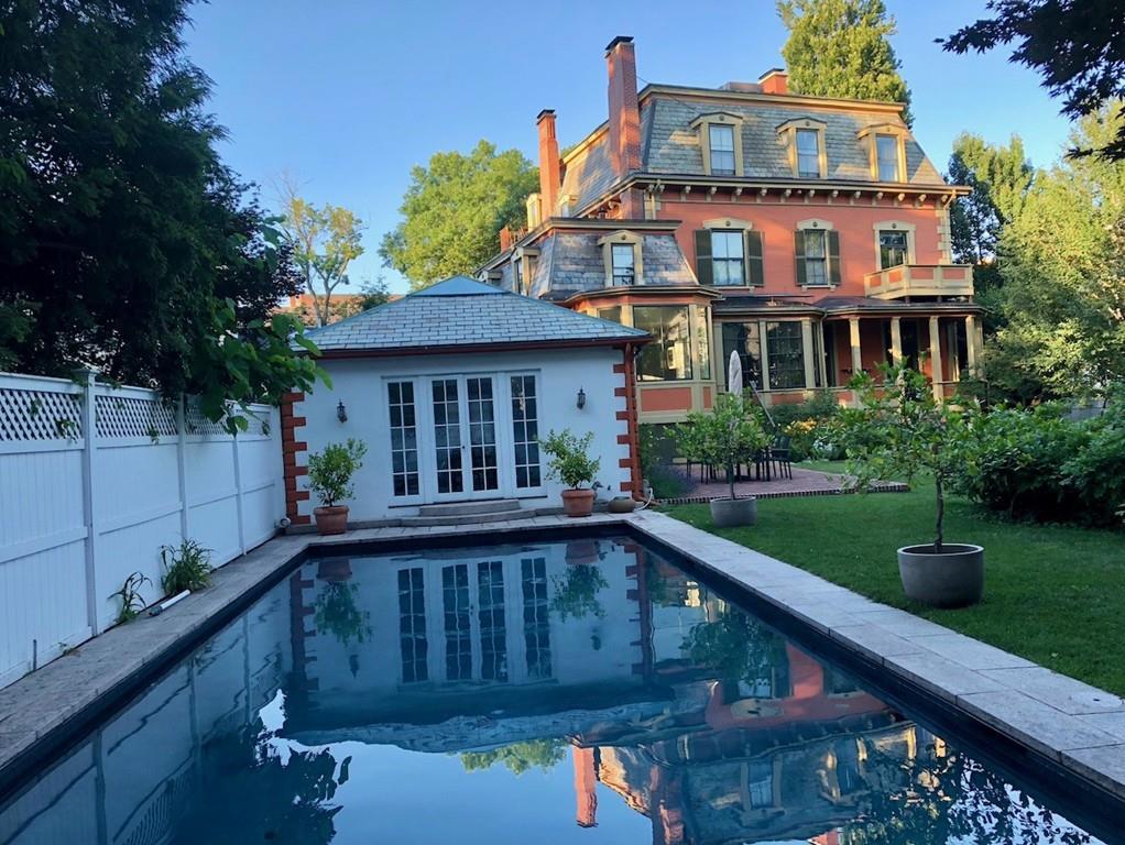 22 Berkeley St - Photo 1