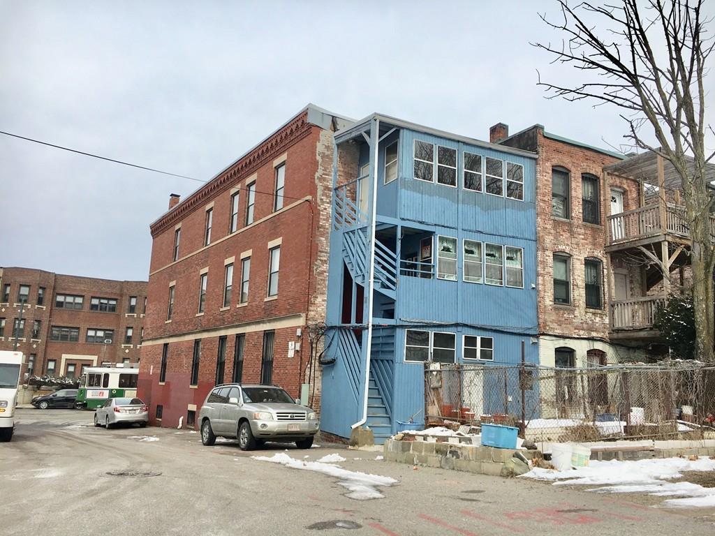 872 Huntington Ave - Photo 1