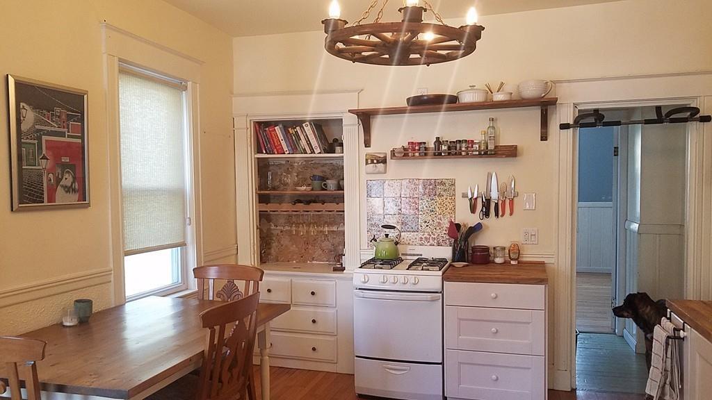 88 Bartlett - Photo 1