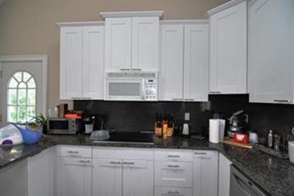 57 Wyoming Ave - Photo 1