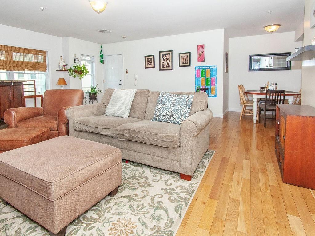 99 Chestnut St - Photo 1