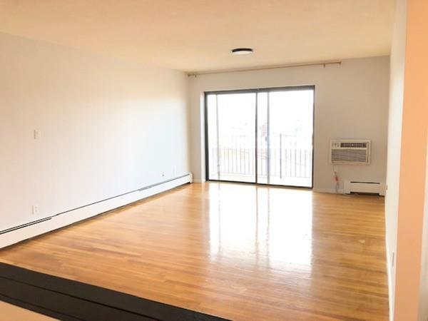 400 Savin Hill Ave - Photo 1