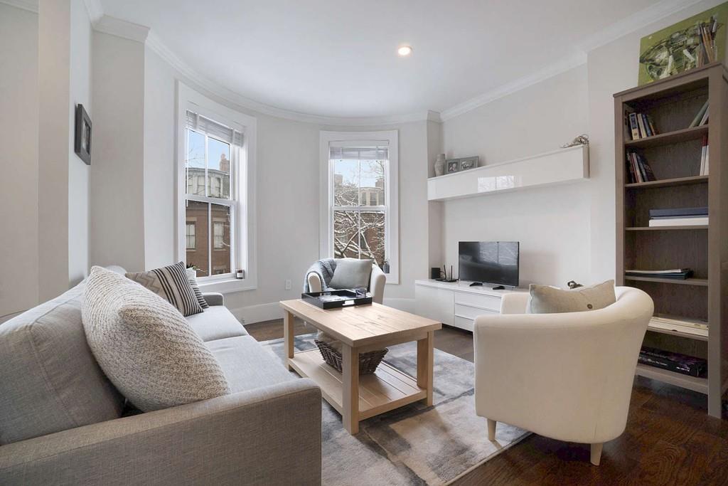 158 West Newton Street - Photo 1