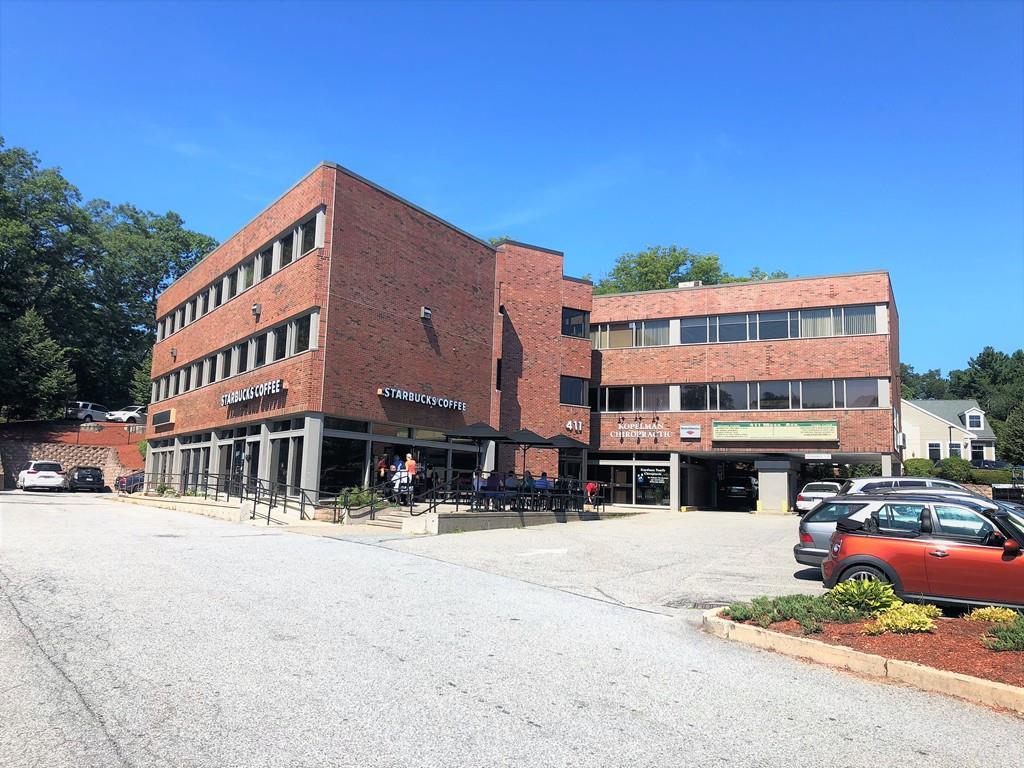 411 Massachusetts Ave - Photo 1