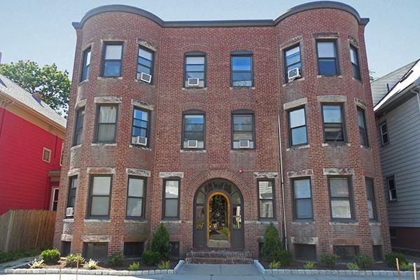 40 Cedar St - Photo 1