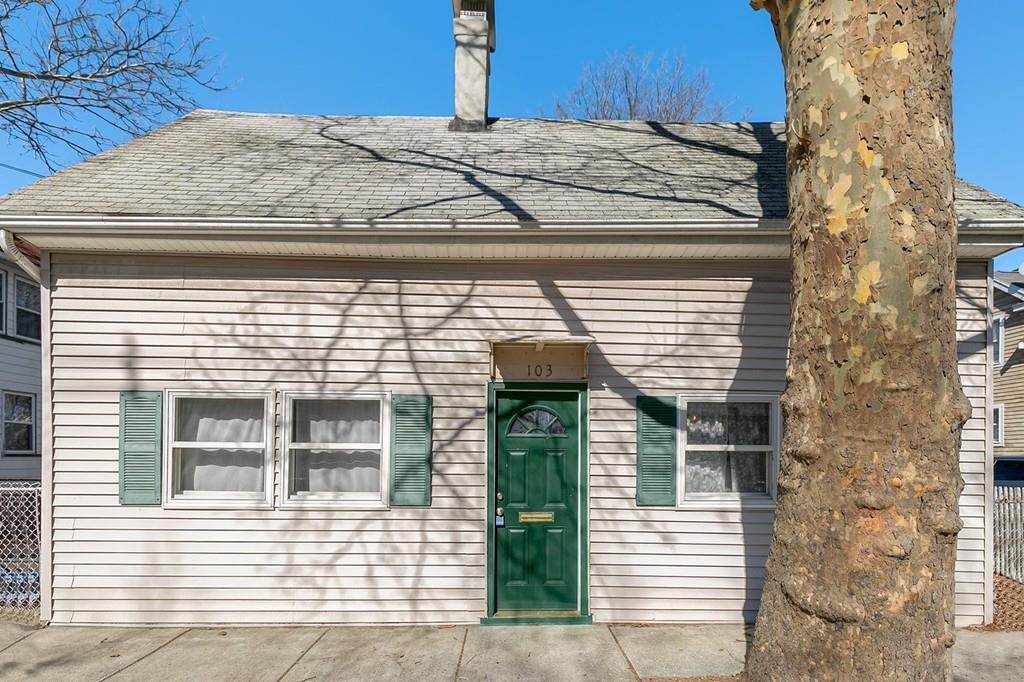103 Waterhill St - Photo 1