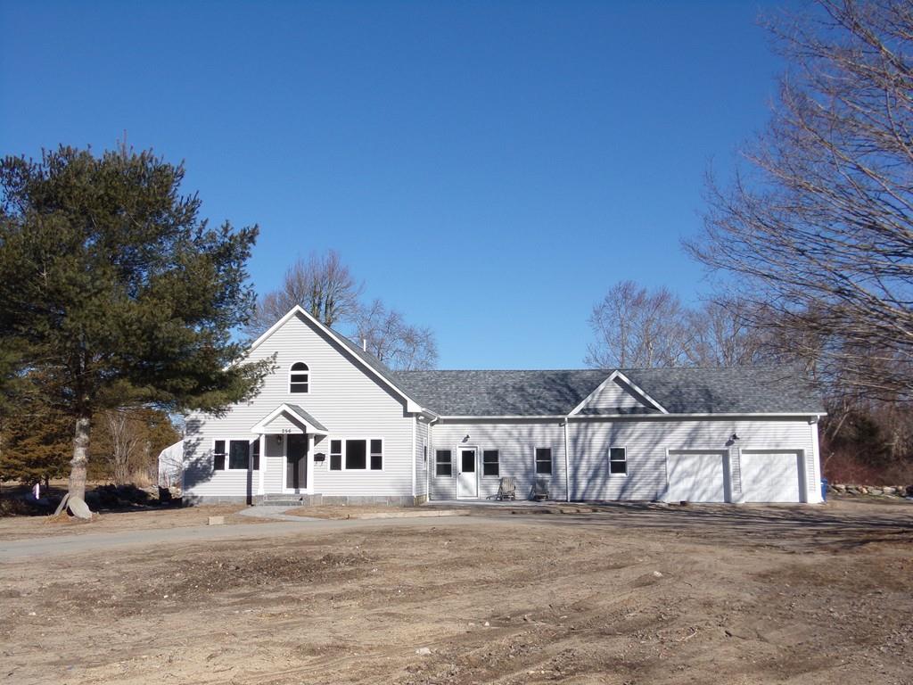 256 Huttleston Ave. - Photo 1