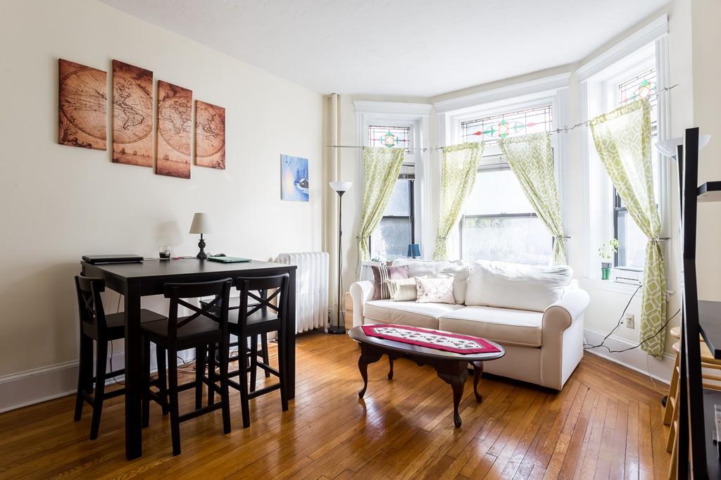 137 Peterborough St. - Photo 1