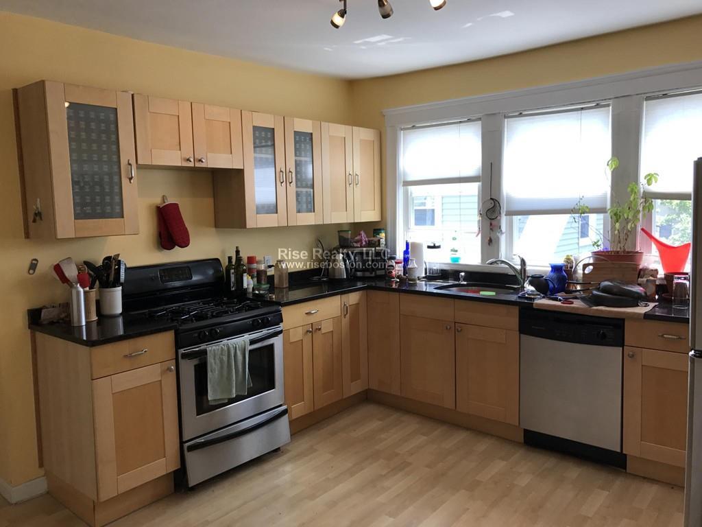 52 Dimick St - Photo 1