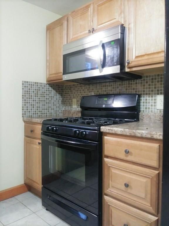 50 Temple St - Photo 1