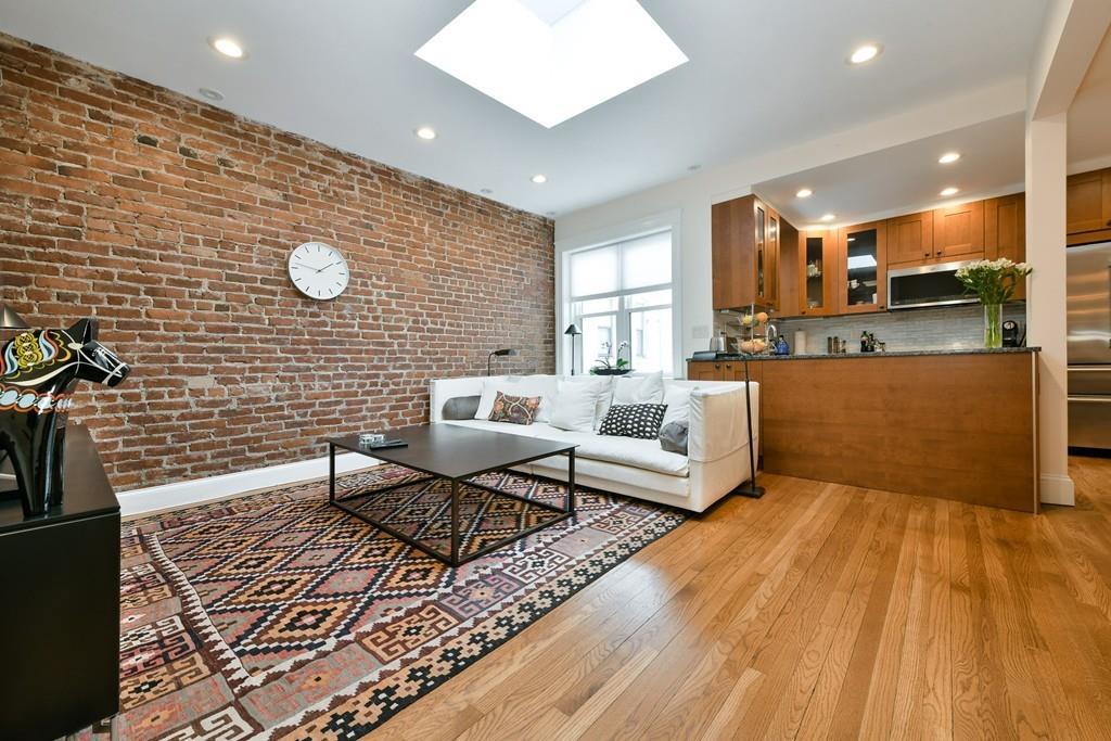 1038 Beacon Street - Photo 1