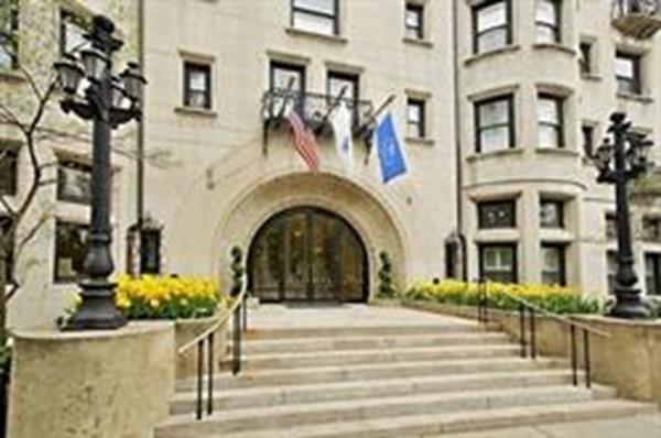 416 Commonwealth Ave - Photo 1