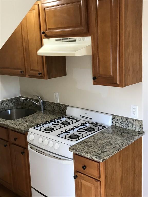 70 Bowdoin - Photo 1