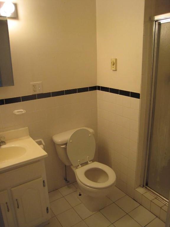 6 O - Photo 1