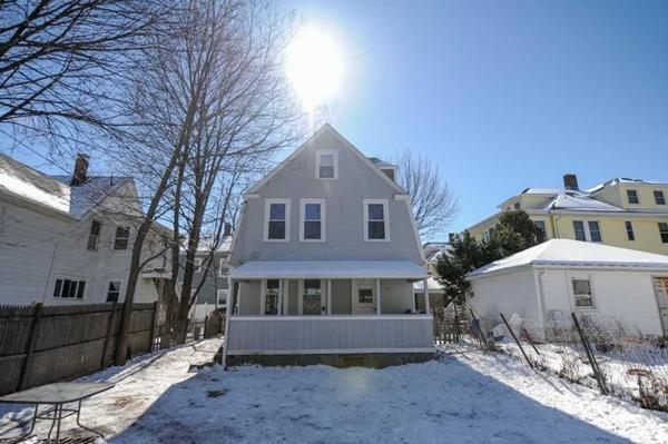 166 W Elm - Photo 1