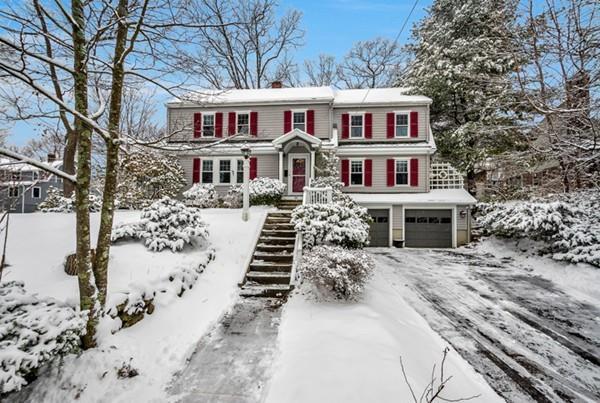 381 Warren St - Photo 1