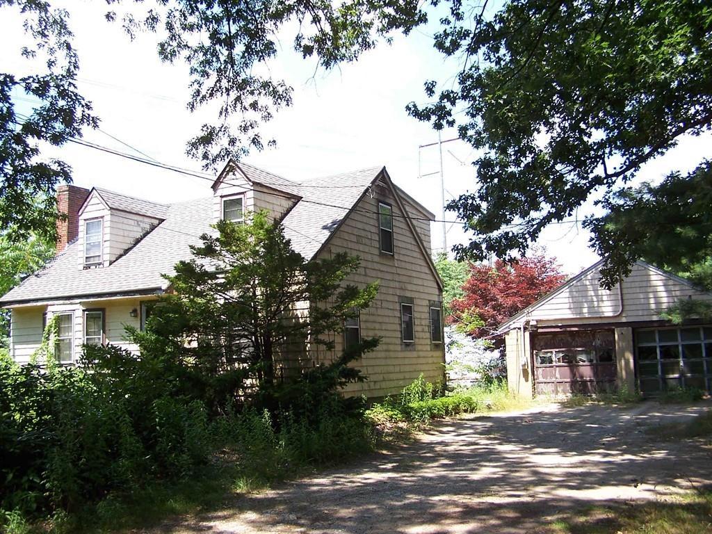 181 Pine St - Photo 1