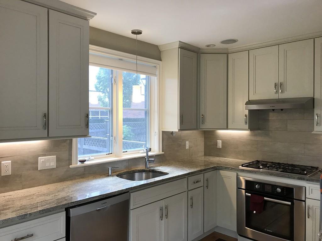97 Kinnaird - Photo 1