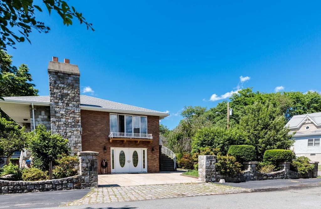 3 Tuscan Ave - Photo 1