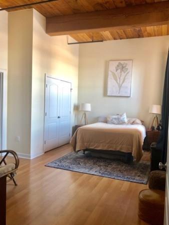 52 Lawrence Dr - Photo 1