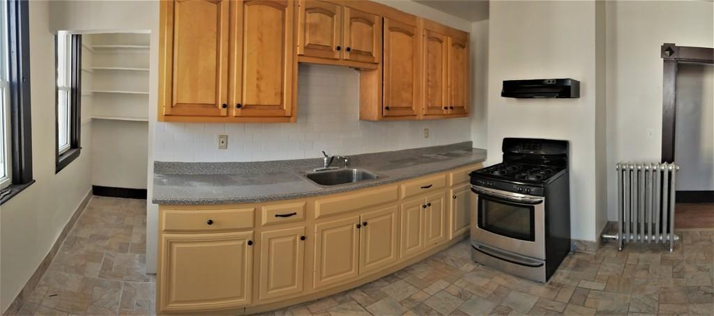 40 Maple St - Photo 1