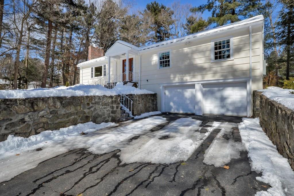 16 Woodchester Dr - Photo 1