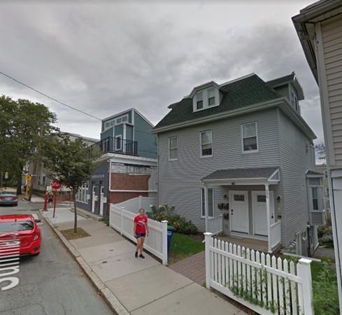 206 Summer St - Photo 1