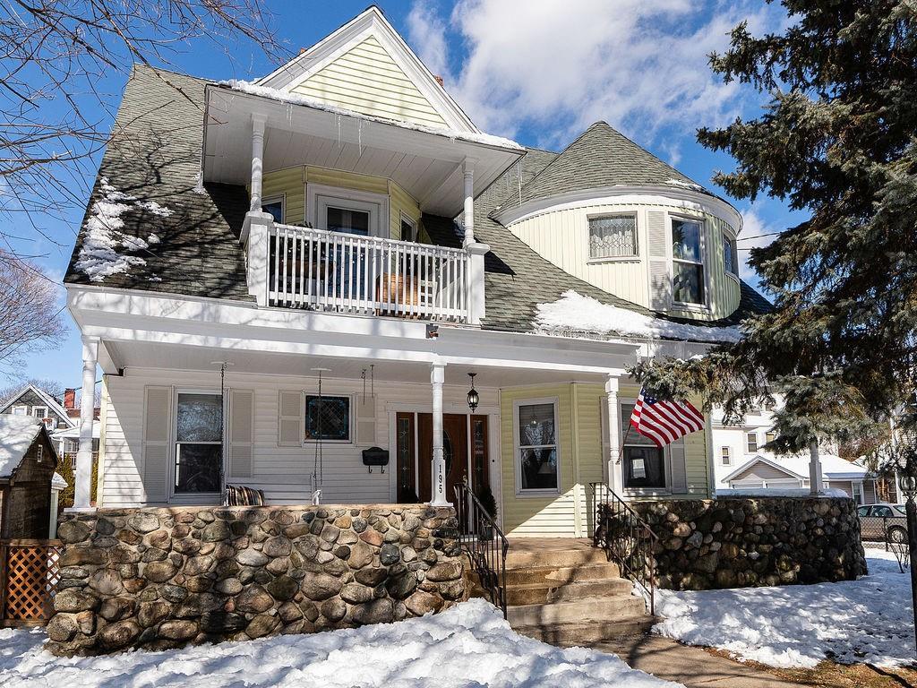 195 Faneuil St - Photo 1