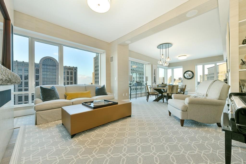 400 Stuart St - Photo 1