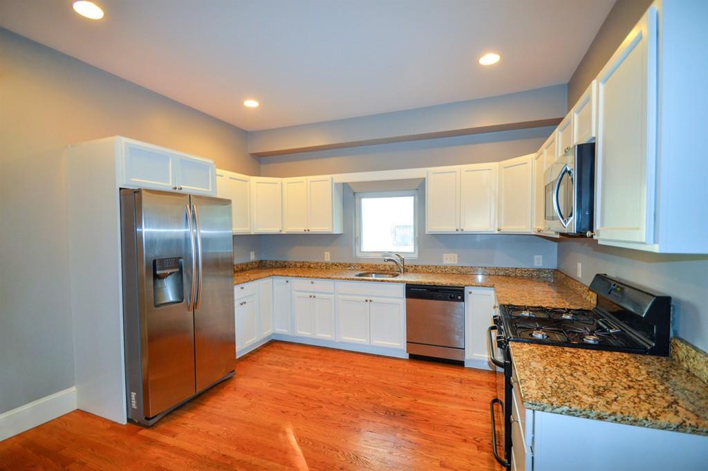 65 Mapleton St - Photo 1