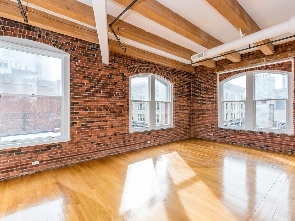 150 Lincoln Street - Photo 1