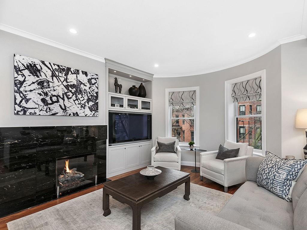 24 Concord Sq - Photo 1