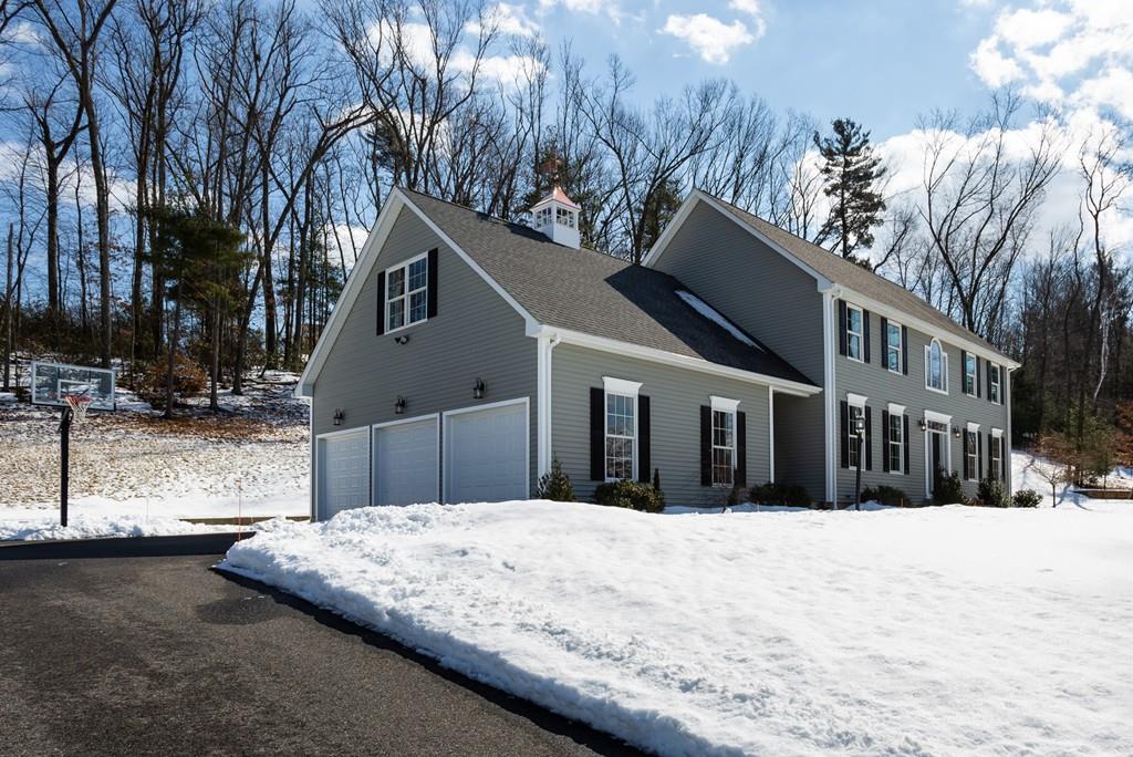 45 Windsor Ln - Photo 1