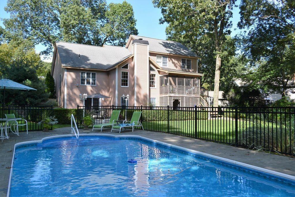 18 Linden Ct - Photo 1